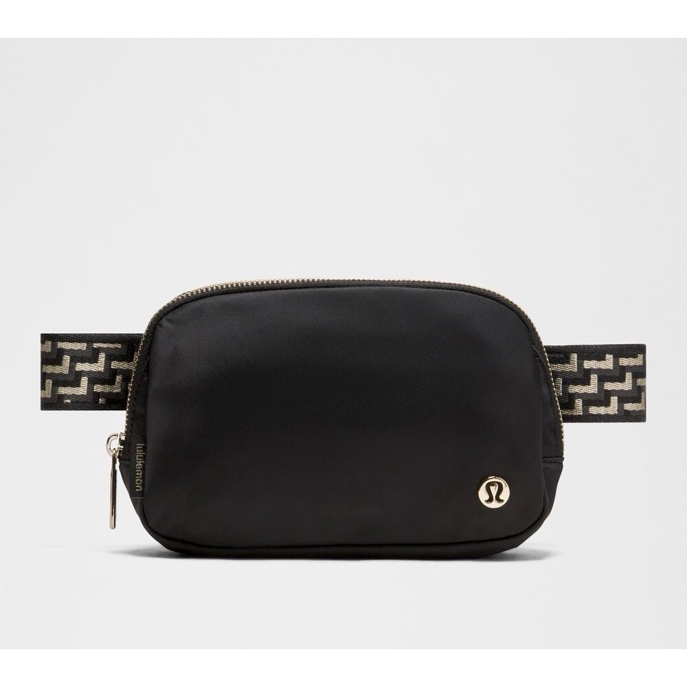 Lululemon Everywhere 1L Black Belt Bag Fanny Pack Crossbody Monogram Metallic